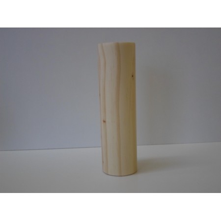 Cama box  P&eacute; torneado.